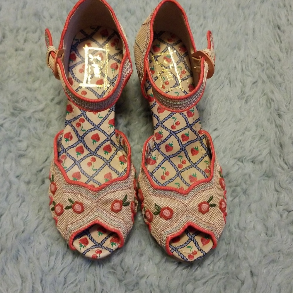 Miss L Fire Retro Sandle